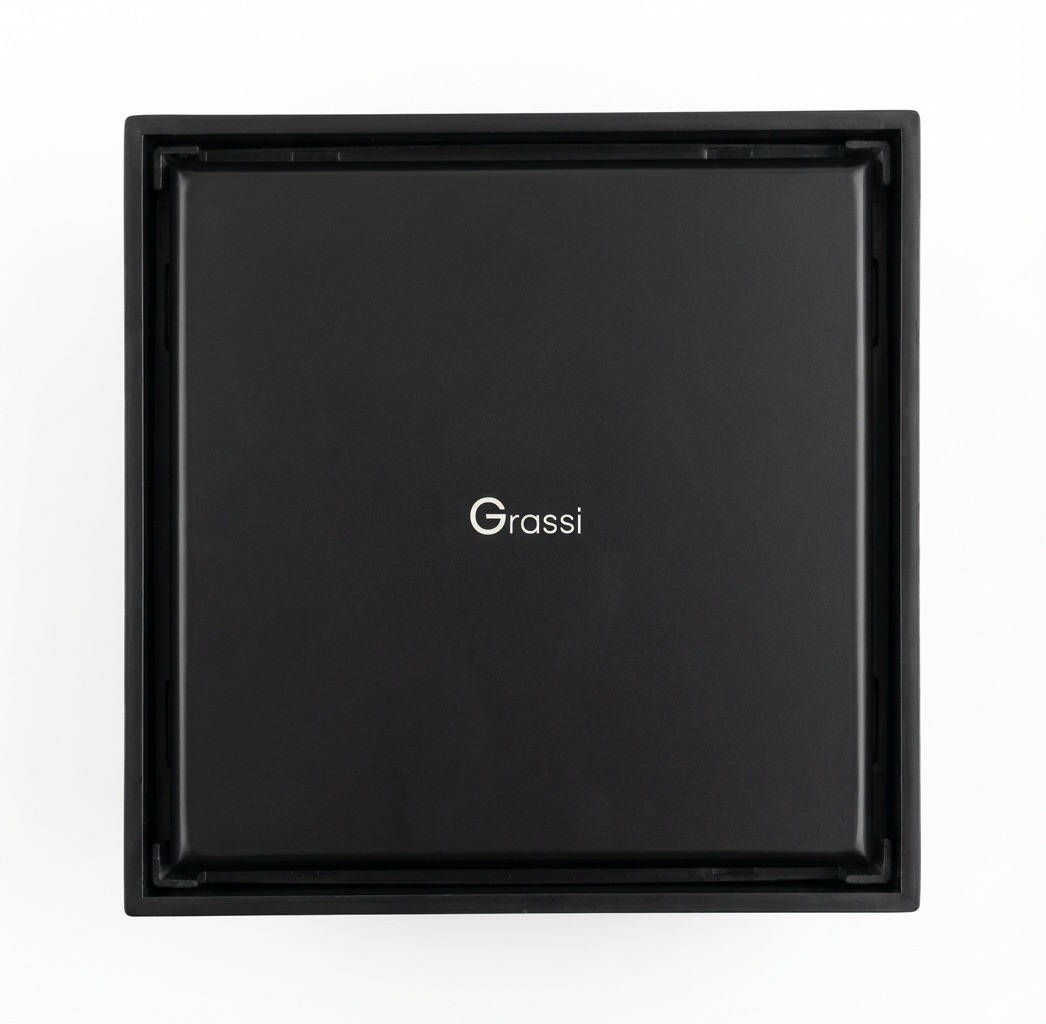 Grassi აბაზანის ტრაპი P653BT 100x100 - შავი მატი